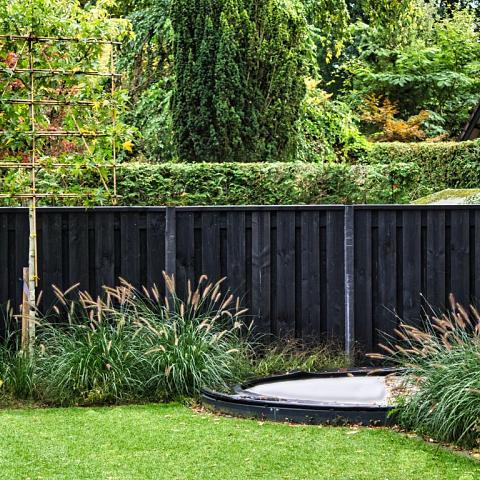 Tuinscherm Zwart Douglas XL 15 planks | Fijnbezaagd | Verticaal | Recht