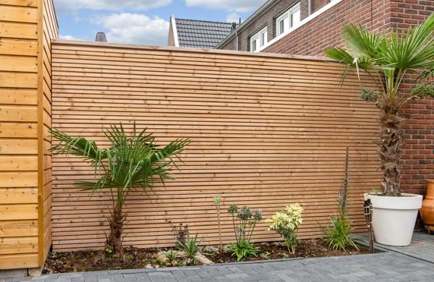 schutting schoonmaken