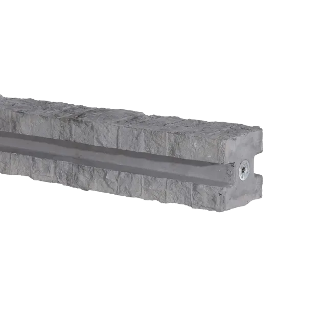 Betonschuttingpaal Granietmotief Stampgrijs 12x12x275cm tussen met lichtleiding 180cm