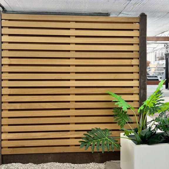Tuinscherm Ayous Rhombus open | 37 planks 180x180 cm BxH | Geschaafd | Verticaal | Recht