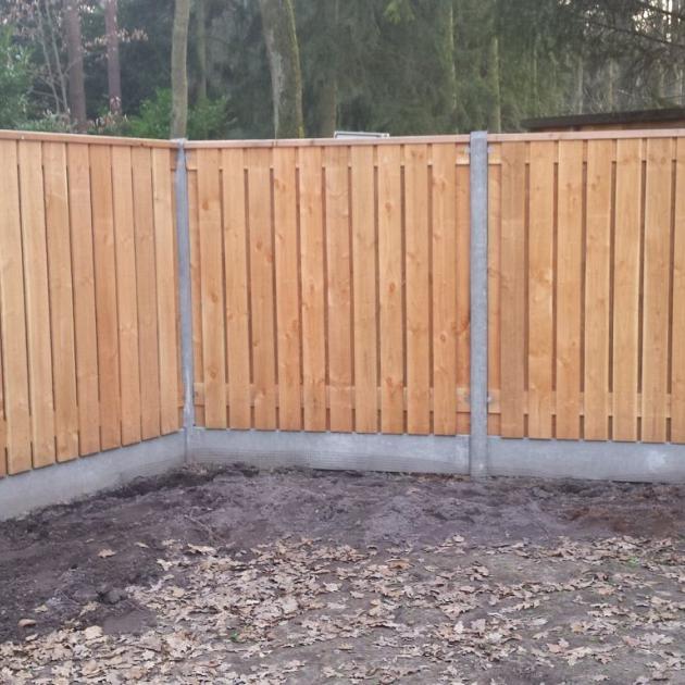 Tuinscherm Douglas 23 planks 180x180 cm BxH | Fijnbezaagd | Verticaal | Recht