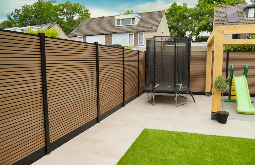 composiet premium tuinscherm   rhombus stripe   horizontaal